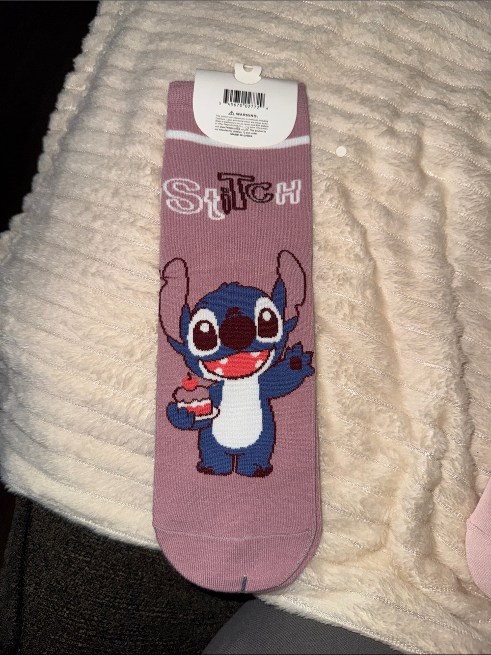 Stitch NWT Cartoon Crew Socks - Pink, Blue, Lilac, Green (4 Pair) Size 4-10 - Picture 5 of 5